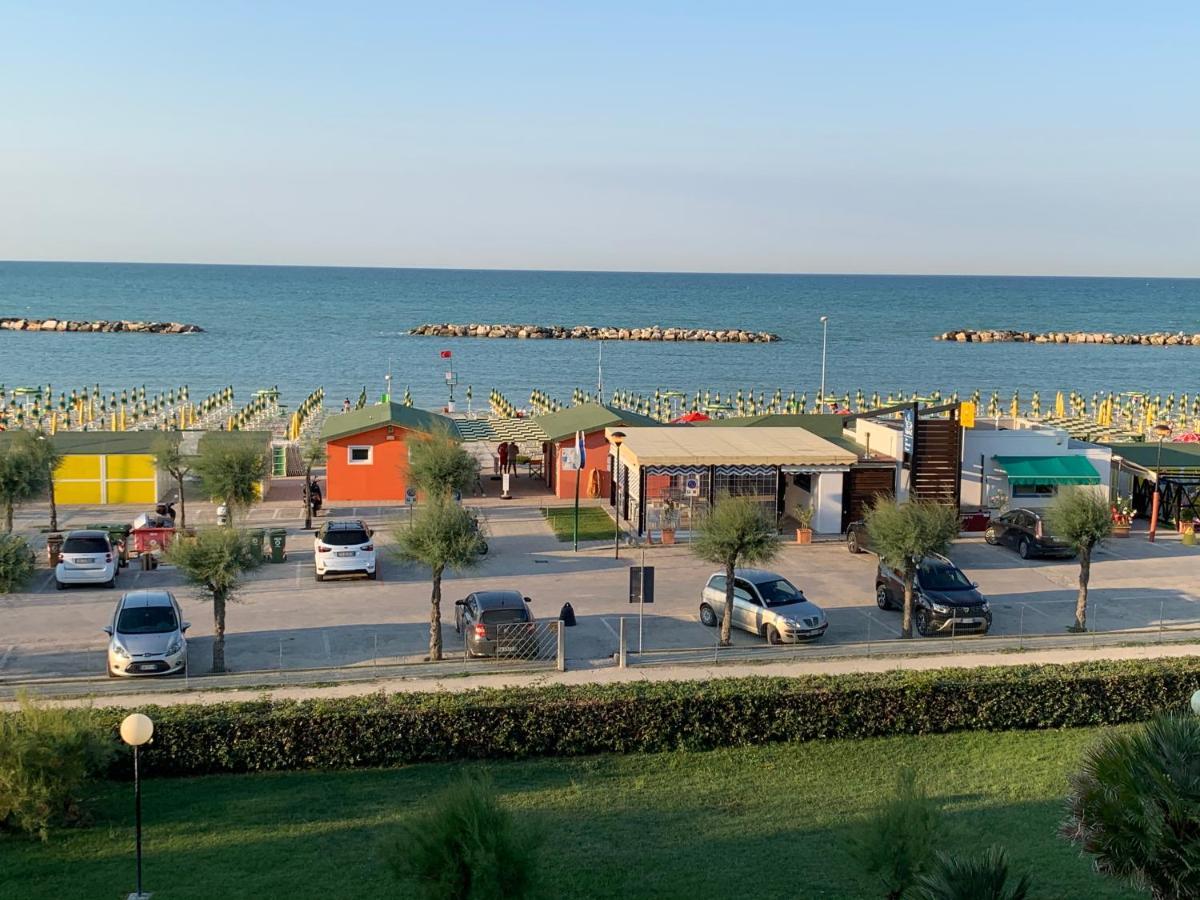 Appartement Al Mare Apartament à Fano Extérieur photo
